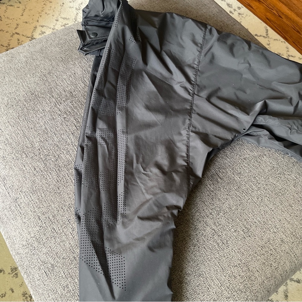 Burberry Performance Jacket - image 8